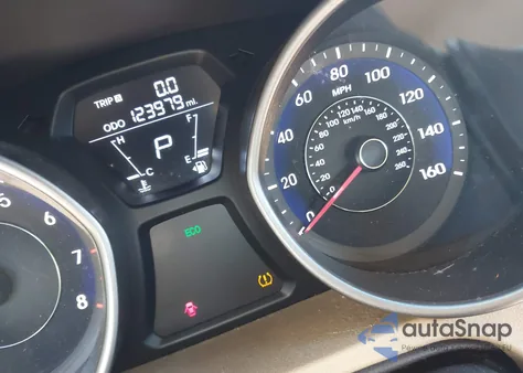 2013 Hyundai Elantra Gls z USA, uszkodzony, nr VIN 5NPDH4AE3DH371335